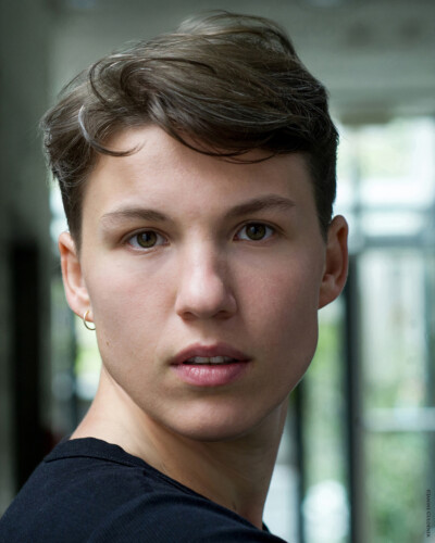 240909 795ty KB Judith Steinbrecher 1900px 2 MB Hochschule der Künste Bern (HKB) Studierende - Theater