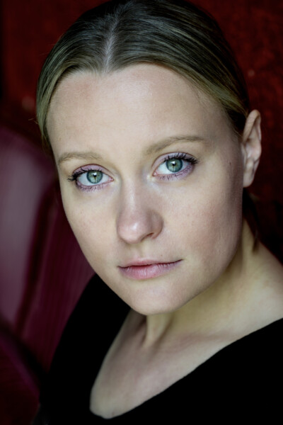 Hartmann, Lilly 240422 0437j AS KB Lilly Hartmann Hochschule der Künste Bern (HKB) Studierende - Theater