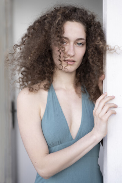 Poth, Flora 2024042002797r Hochschule der Künste Bern (HKB) Studierende - Theater