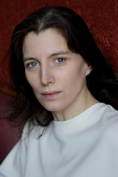 Kärcher, Lisa 250425 144j KB LISA K Ae RCHER Hochschule der Künste Bern (HKB) Studierende - Theater